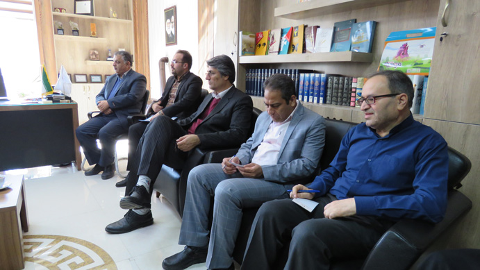 بازدید مالک اشرفی از موسسه ضریح آفتاب