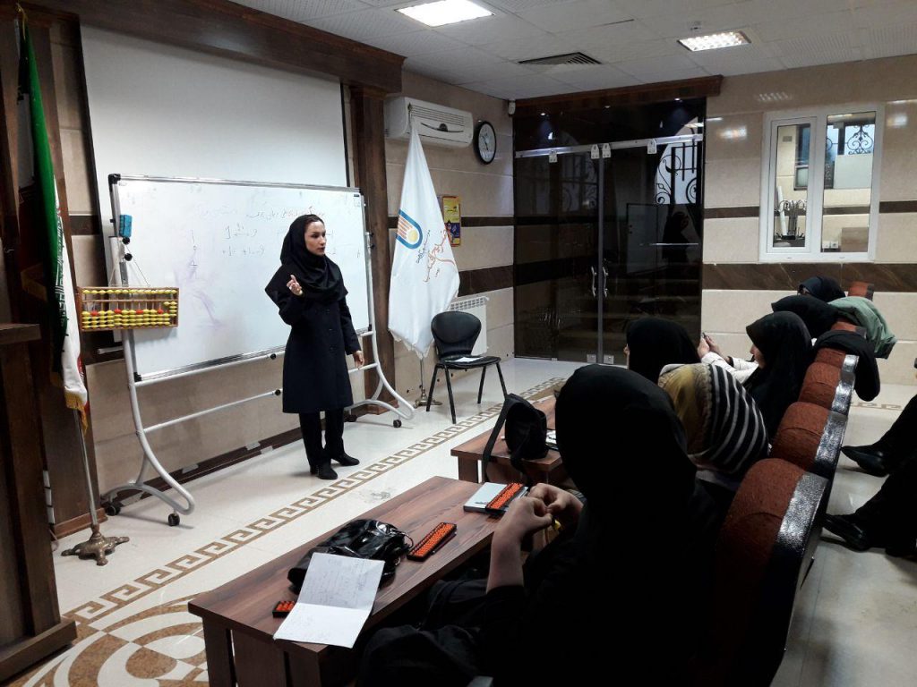 سومین آزمون علمی مربیان آموزش چرتکه جهت ورود به سطح ۴